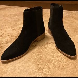 Womens black booties NIB